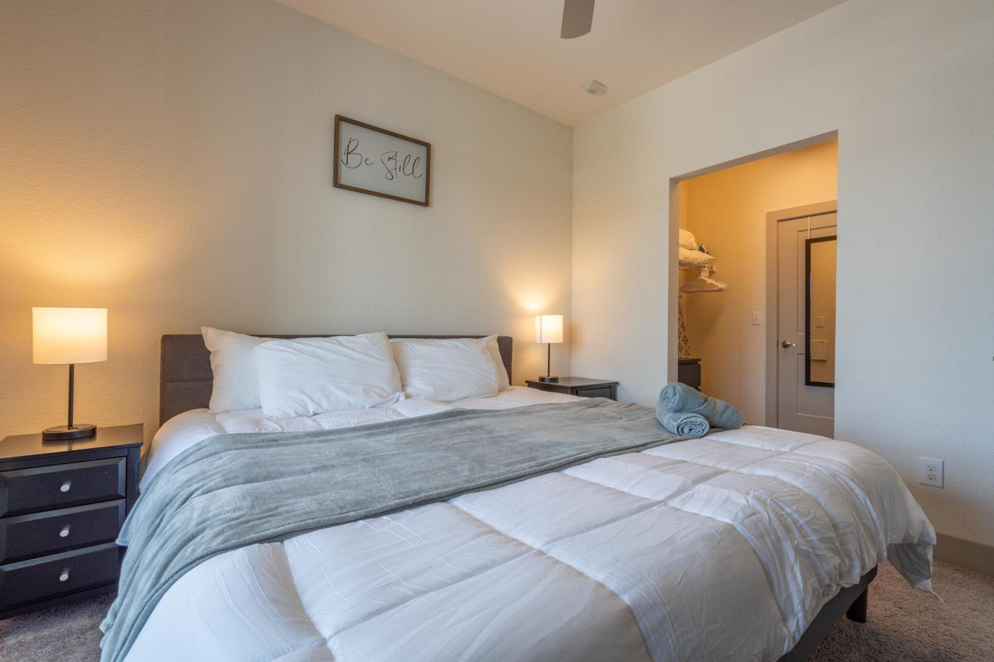 Top Floor City Views! King Bed Pool Gym Free Parking San Antonio Exterior foto